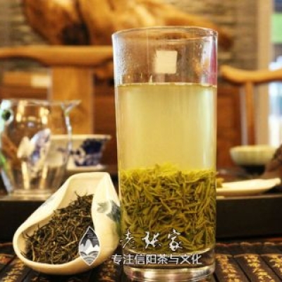 泡信阳毛尖汤色发黄不是绿茶颜色？